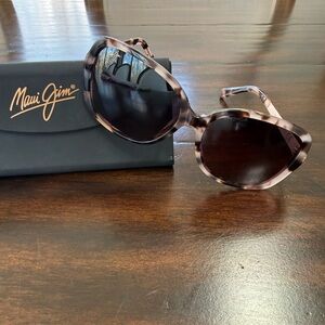 Maui Jim Women’s Pink Tortoise Oval Sunglasses